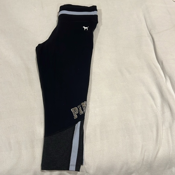 Victoria secret Capri yoga pants - Picture 4 of 6